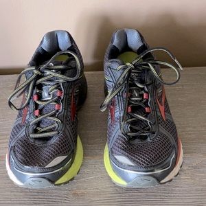 Men’s Brooks Adrenaline GTS Tennis Shoes